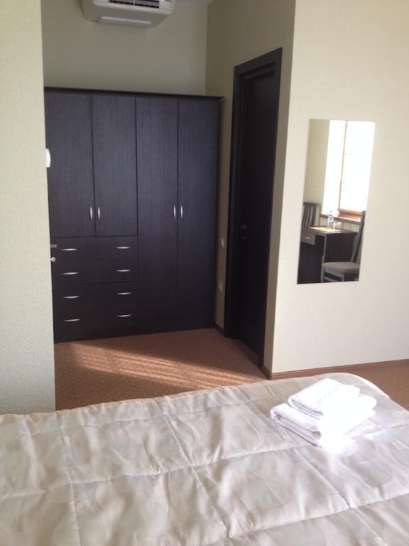 Hotel Salmer Тбилиси Екстериор снимка