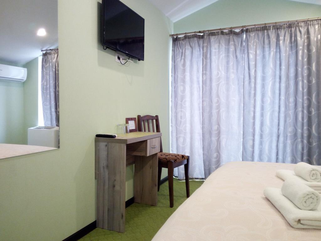 Hotel Salmer Тбилиси Екстериор снимка