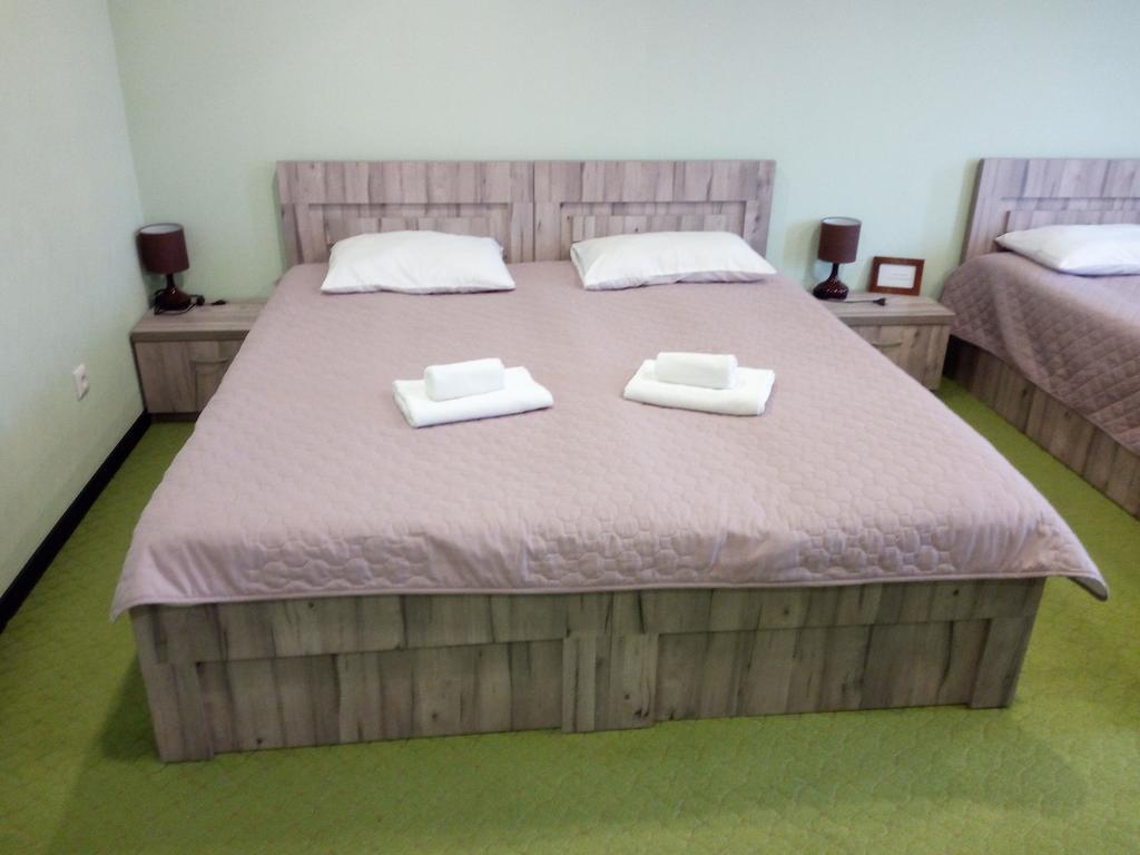 Hotel Salmer Тбилиси Екстериор снимка