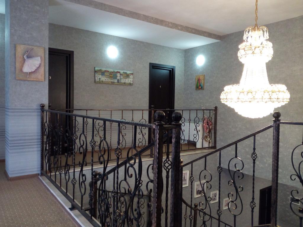 Hotel Salmer Тбилиси Екстериор снимка