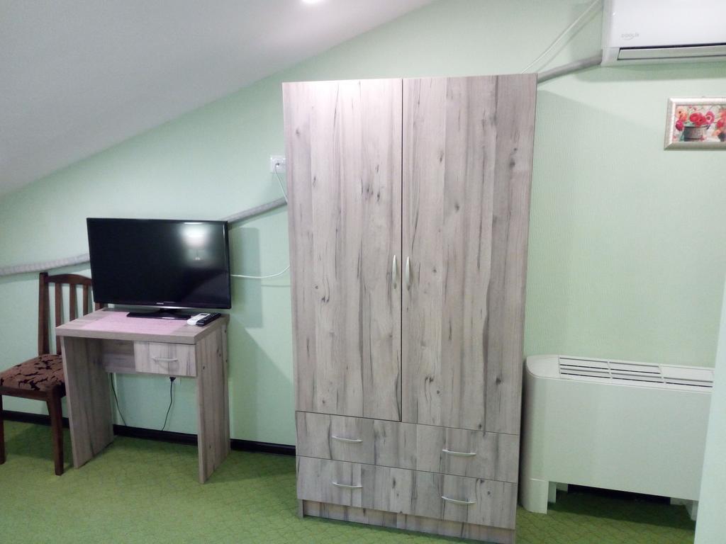 Hotel Salmer Тбилиси Екстериор снимка