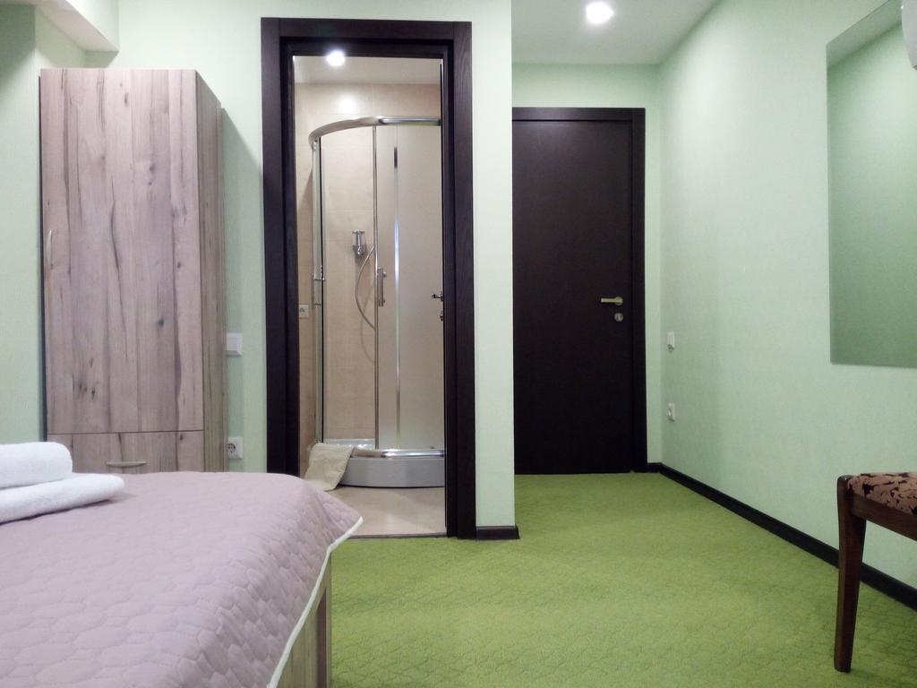 Hotel Salmer Тбилиси Екстериор снимка