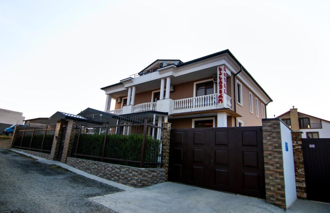 Hotel Salmer Тбилиси Екстериор снимка
