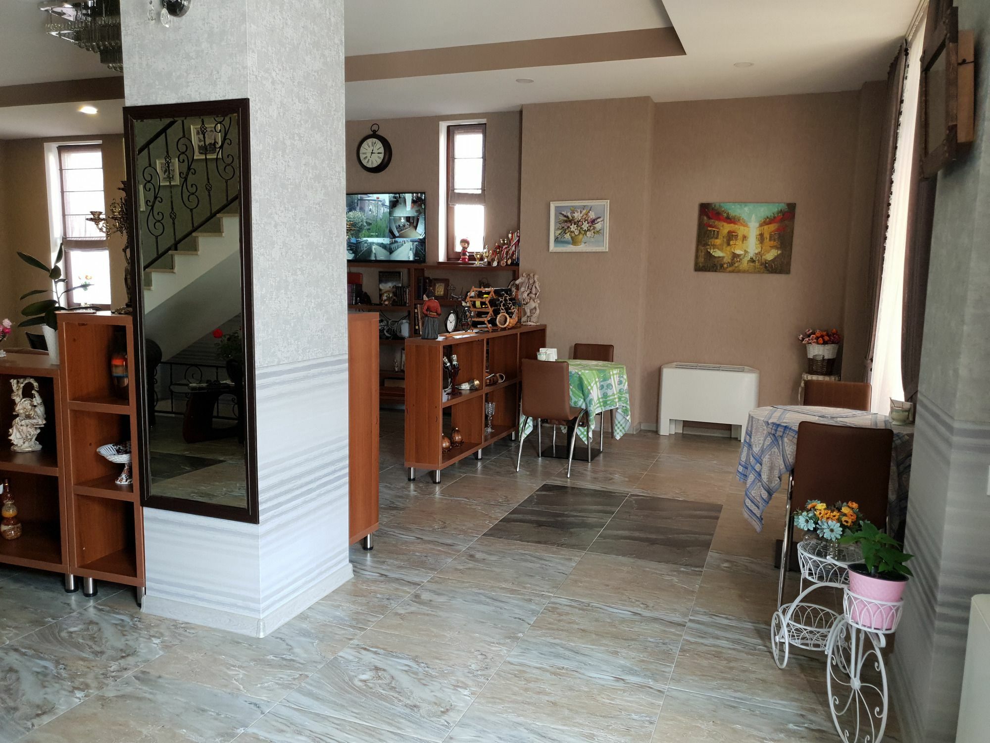 Hotel Salmer Тбилиси Екстериор снимка